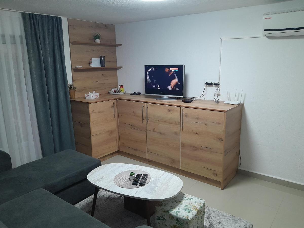 Apartmani Bet Gradacac 1 Maj Broj 24 ภายนอก รูปภาพ